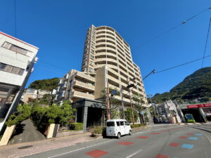ネオ・プレイス蛍茶屋の外観