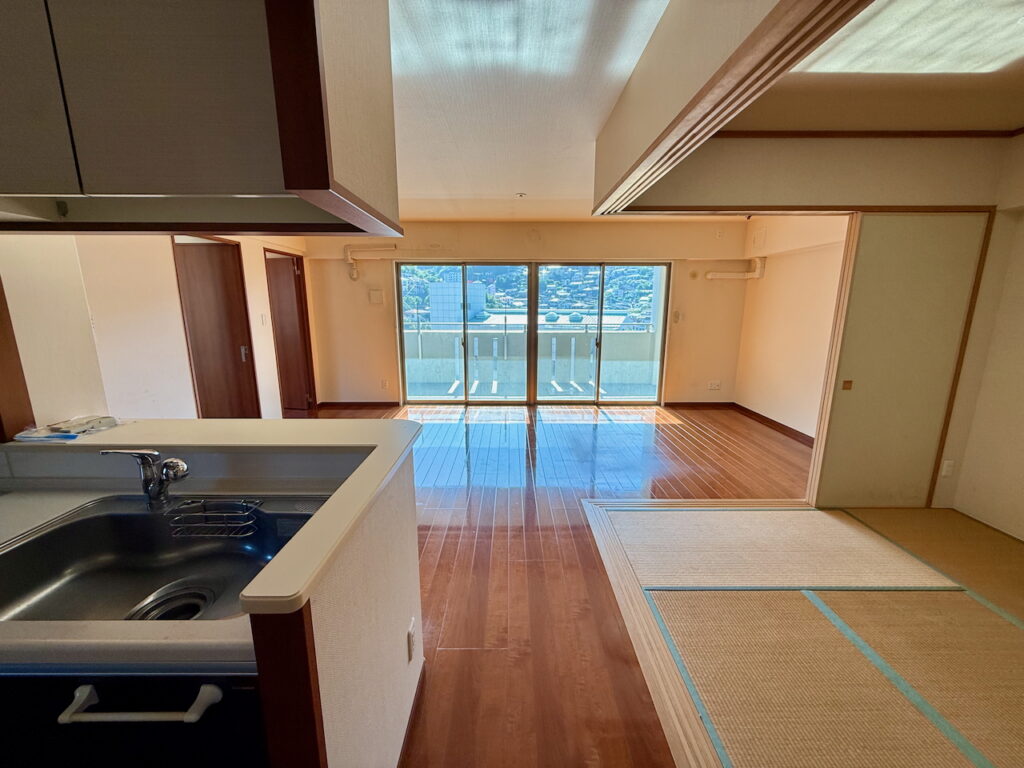ネオプレイス螢茶屋のリビングの画像