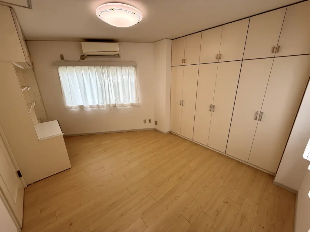 長崎市 扇町（長崎大学駅） 3階建 ３ＬＤＫ