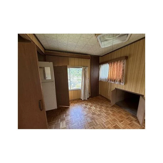 長崎市油木町の中古戸建て5DK(高台の眺望地)