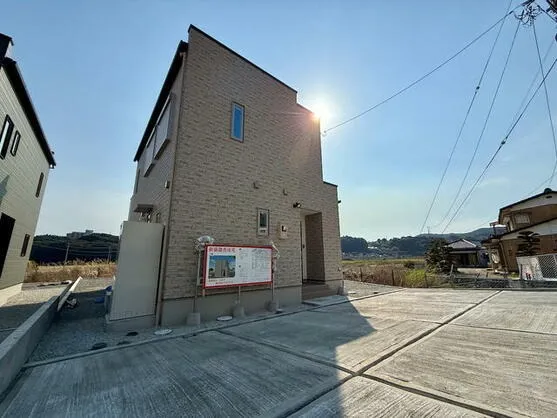 諫早市 本明町（諫早駅） 2階建 ３ＳＬＤＫ