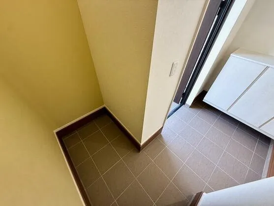 諫早市 本明町（諫早駅） 2階建 ３ＳＬＤＫ