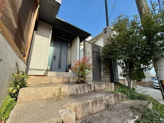 長崎市 高城台１丁目 2階建 ４ＳＬＤＫ