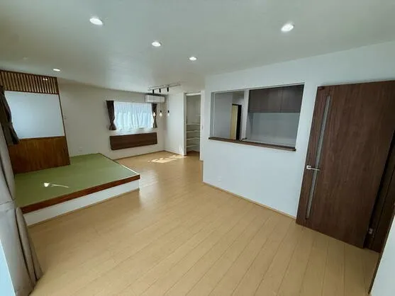 長崎市 横尾３丁目 2階建 ４ＳＬＤＫ