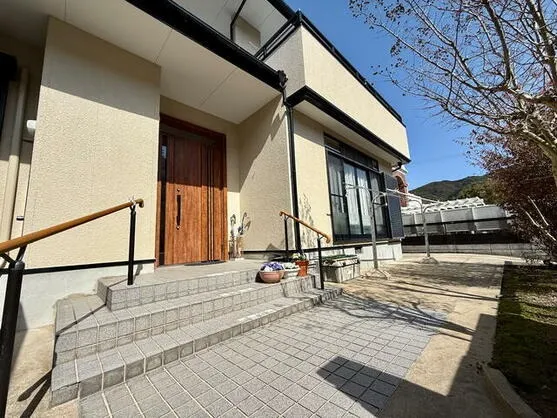 長崎市 ダイヤランド１丁目 2階建 ４ＳＬＤＫ