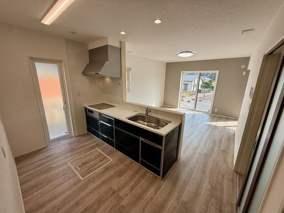 諫早市 本明町（諫早駅） 2階建 ４ＳＬＤＫ