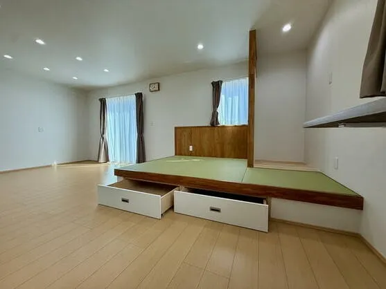 長崎市 横尾３丁目 2階建 ４ＳＬＤＫ