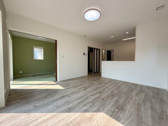 諫早市 本明町（諫早駅） 2階建 ４ＳＬＤＫ