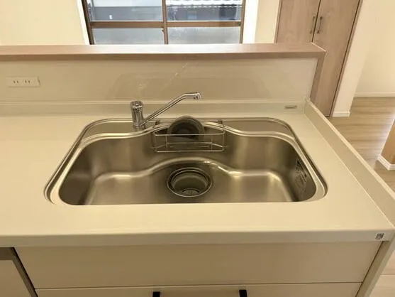 長崎市 つつじが丘４丁目（市布駅） 2階建 ４ＬＤＫ