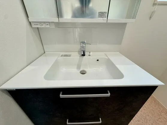 諫早市 本明町（諫早駅） 2階建 ３ＳＬＤＫ