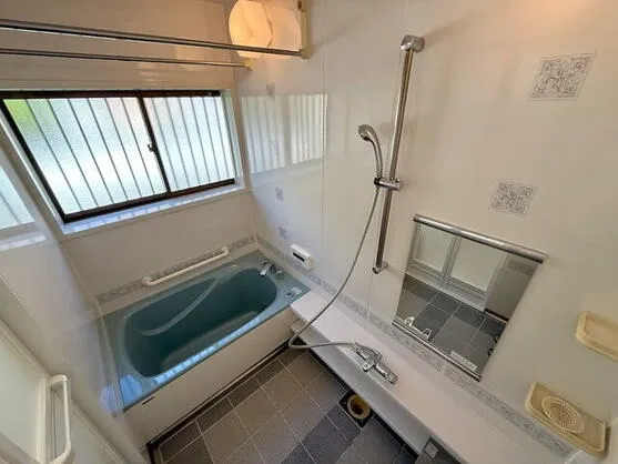 長崎市 つつじが丘４丁目（市布駅） 2階建 ４ＬＤＫ