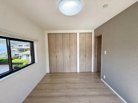 長崎市 つつじが丘４丁目（市布駅） 2階建 ４ＬＤＫ