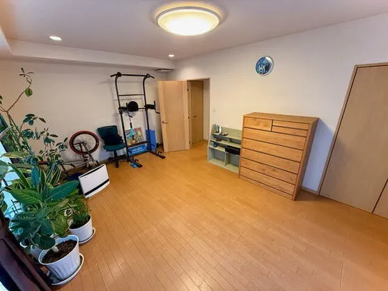 長崎市 高城台１丁目 2階建 ４ＳＬＤＫ