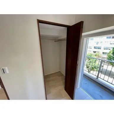 プレジデント長崎 4階 ２ＬＤＫ