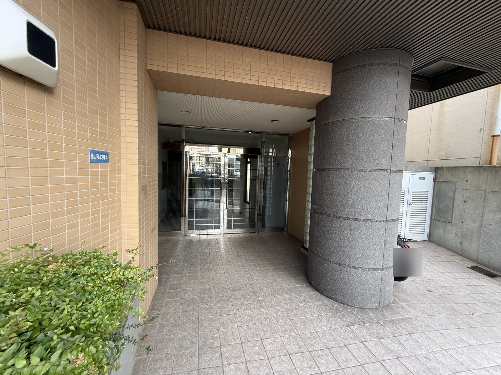 長崎市ビバシティ勝山のエントランス