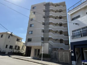 長崎市ビバシティ鳴滝シーボルト通りの外観
