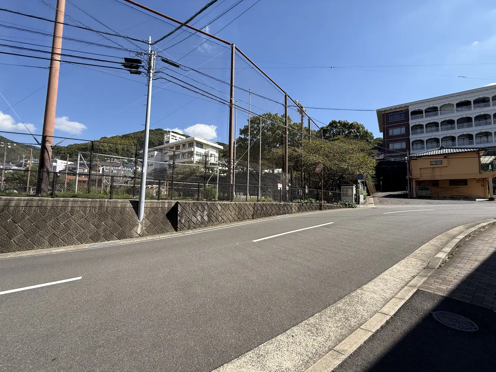 長崎市ビバシティ鳴滝シーボルト通りの街並み