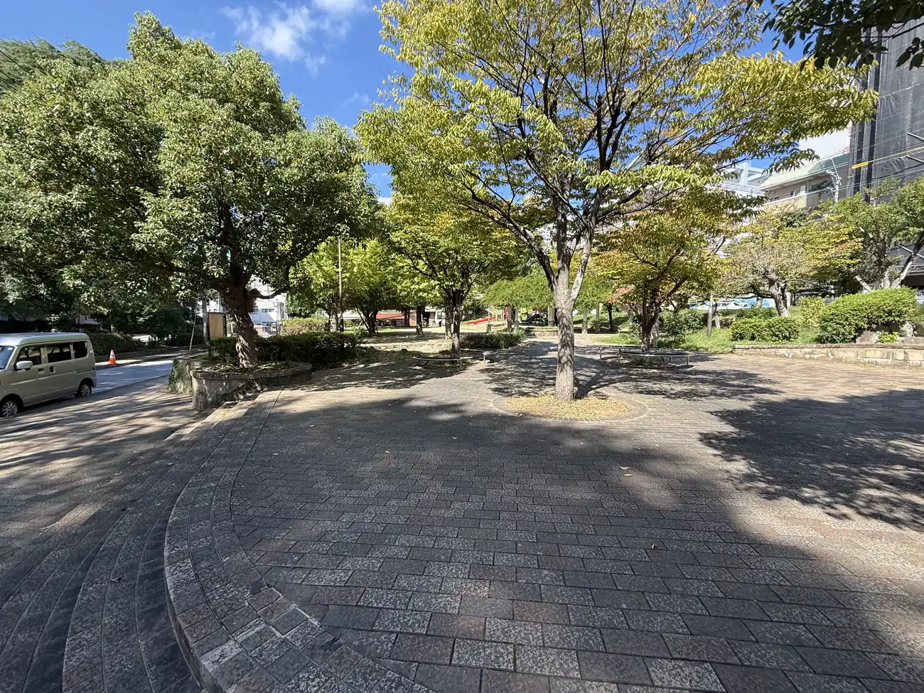 長崎市ビバシティ桜町通りの街並み